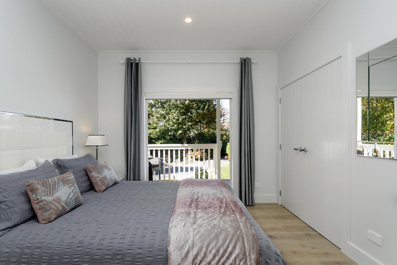 The Retreat Luxury Garden Villa Lac Lac Taupo Extérieur photo